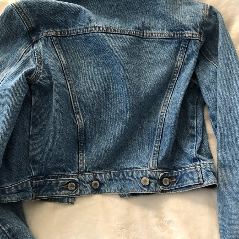 Cropped denim jacket - Picture 3 of 3